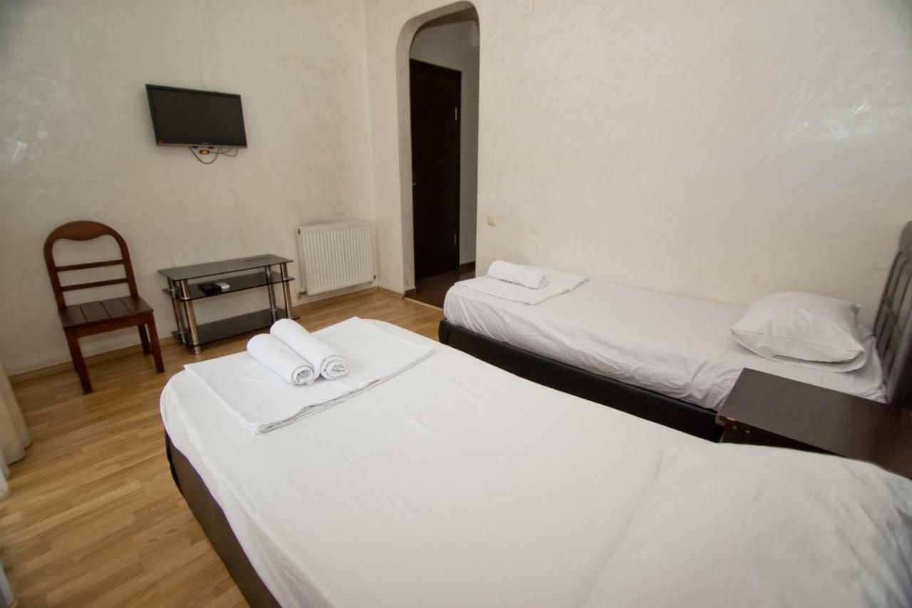Vizit Hotel Batumi Eksteriør billede