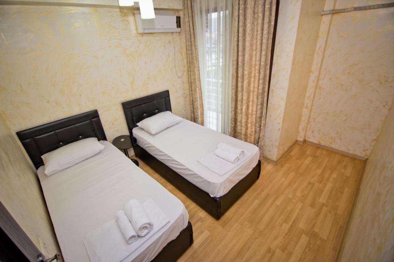 Vizit Hotel Batumi Eksteriør billede